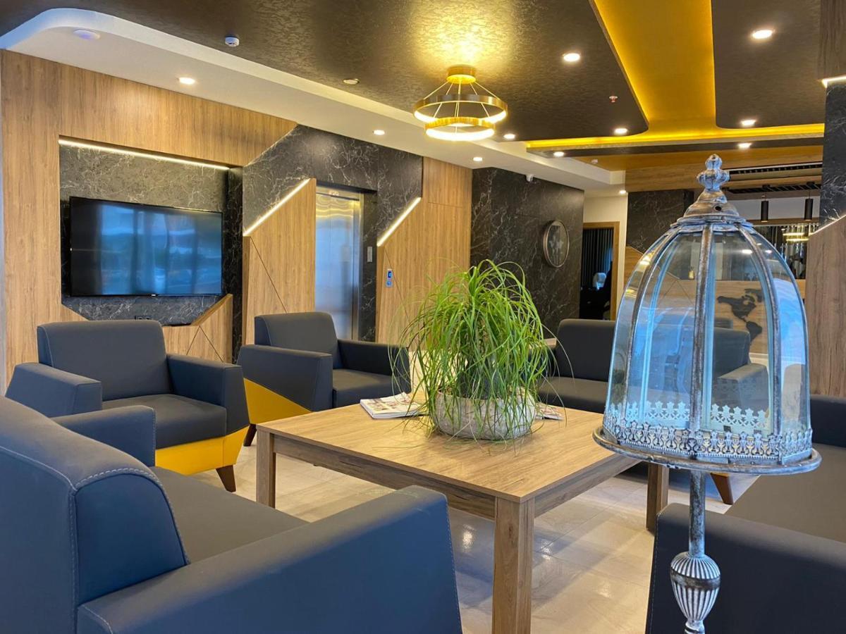 Golden World Hotel de apartamente